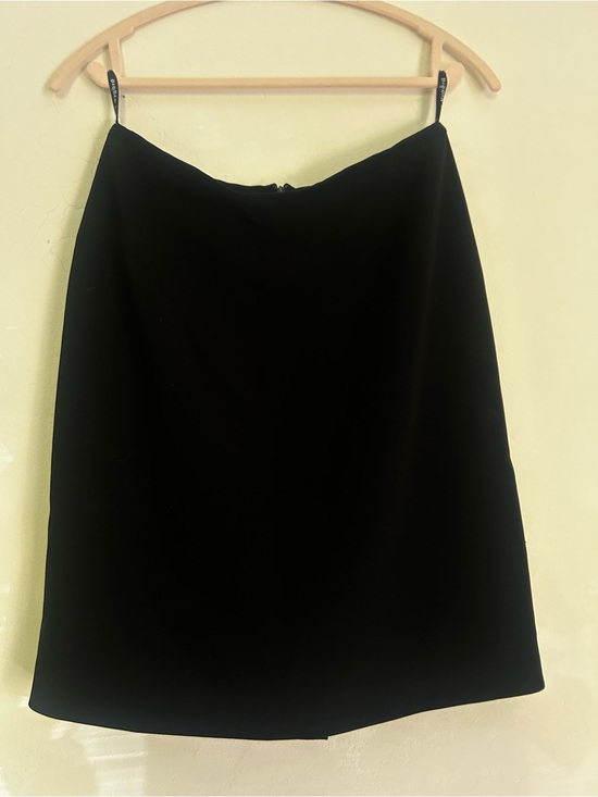 Bianca Nygard Dresses & Skirts - Bianca Nygard Classic Black Pencil Skirt Size 8P